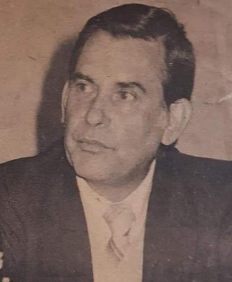 Newspaper clipping: Carlos Albert, president of the Paraguayan Tennis Association / Recorte de prensa: Carlos Albert, titular de la Asociación Paraguaya de Tenis